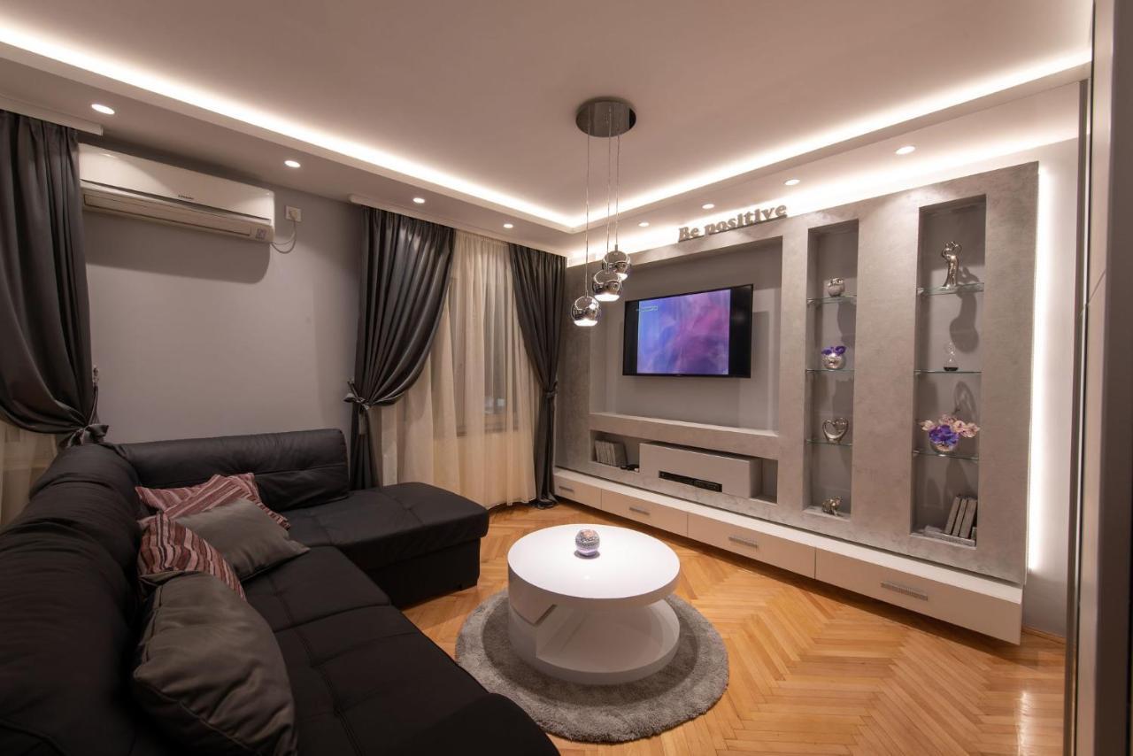 Be Positive Appartement Novi Sad Buitenkant foto